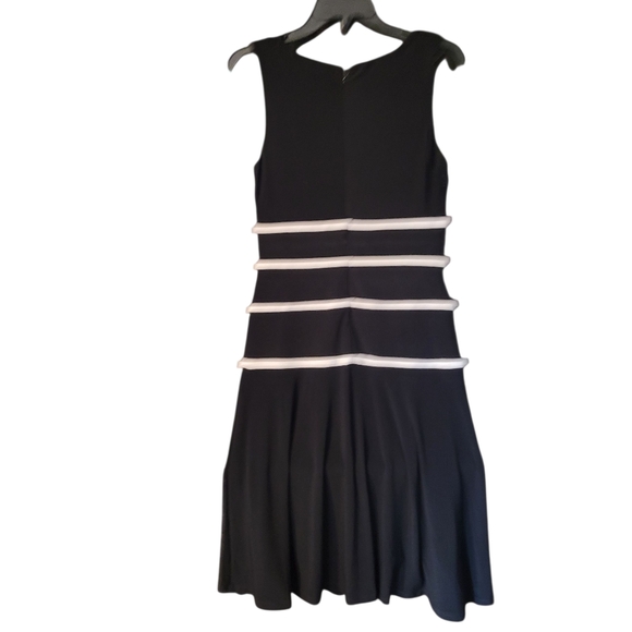 Lauren Ralph Lauren black & white flare skirt midi dress - 8. L63 - Picture 4 of 7